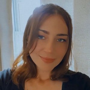 Maddie - SAHM Mom, Wife & all around bad mamajamma